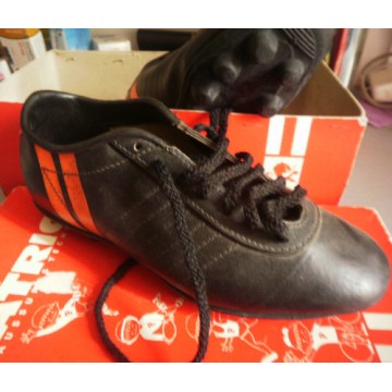 Chaussures crampons année 70/80  PATRICK ARGENTINA taille 39