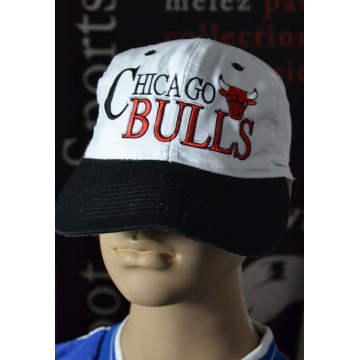Casquette Ancienne Chicago Bulls Taille Adulte  Basket Ball