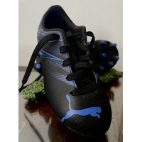 Paire de Crampons enfant PUMA pointure 28 TBE